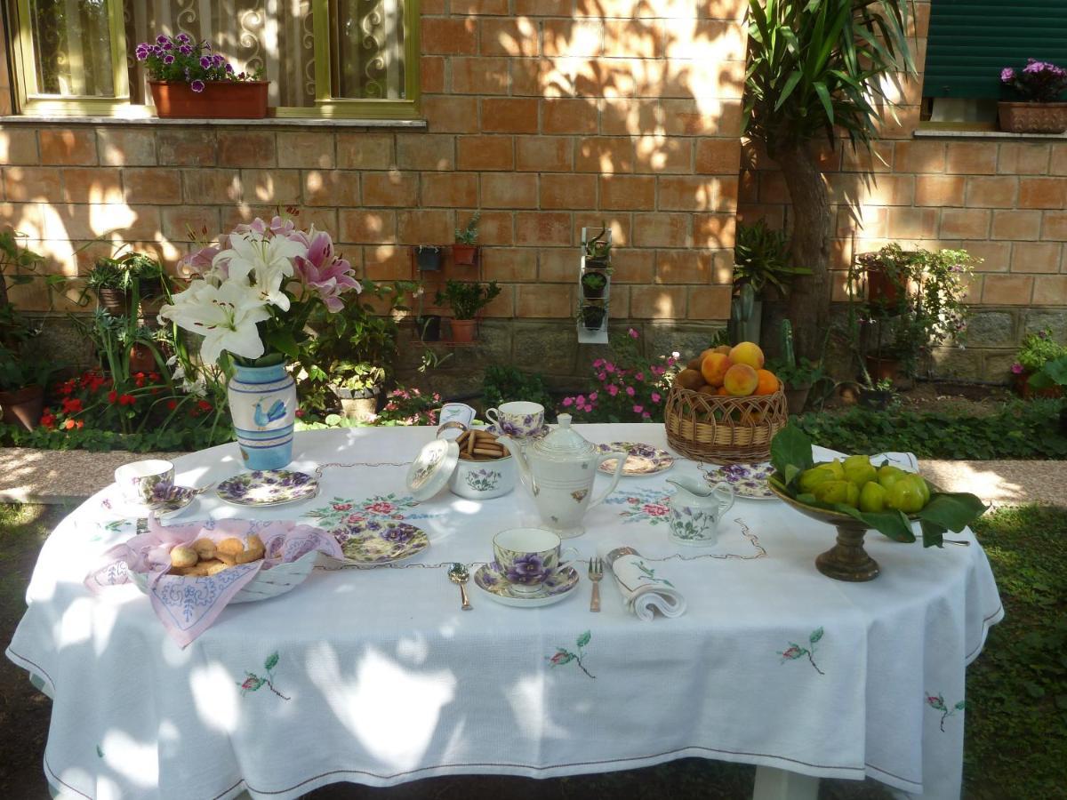 Bed and Breakfast Bb Le Violette à Tortolì Extérieur photo